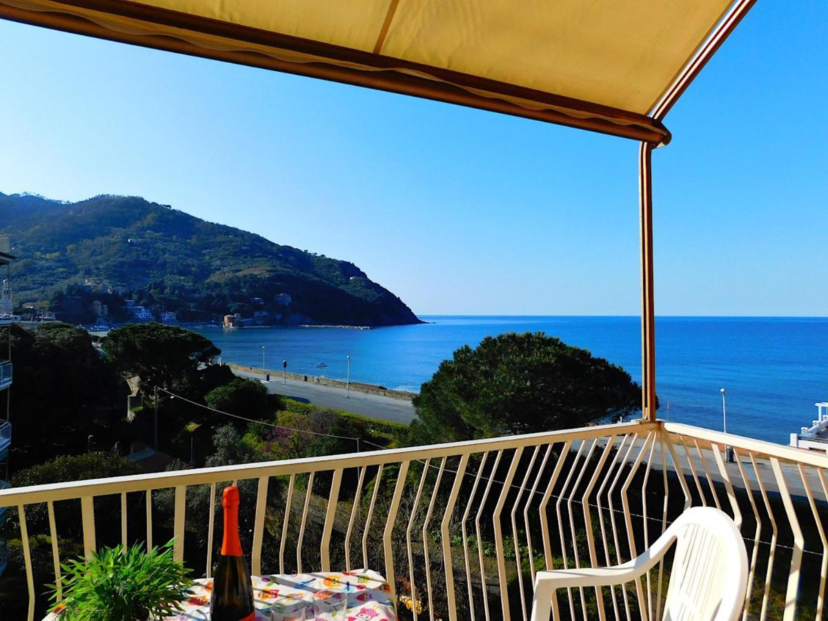 Spazioso Appartamento Vista Mare, Λεβάντο Εξωτερικό φωτογραφία